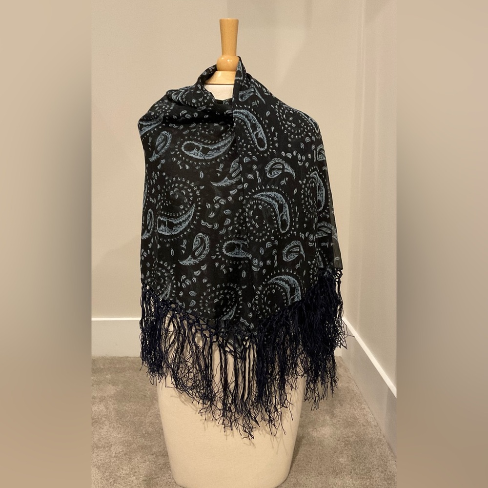 Collection XIIX Paisley Dark Navy and Light Blue Wrap
